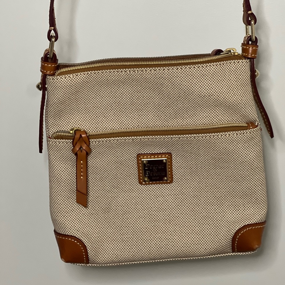 Dooney & Bourke Cross Body